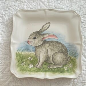 Charming Rabbit Design Decorative Plate